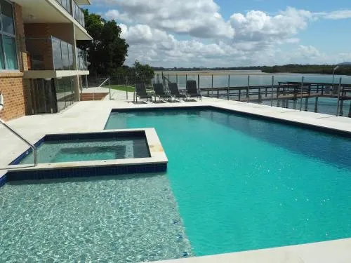 Northcliffe Apartments - Image 1