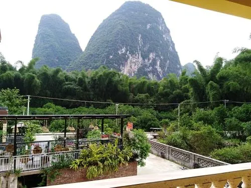Yangshuo Huayuan Hotel (20 yuan Renminbi Scenic Area) - Image 1