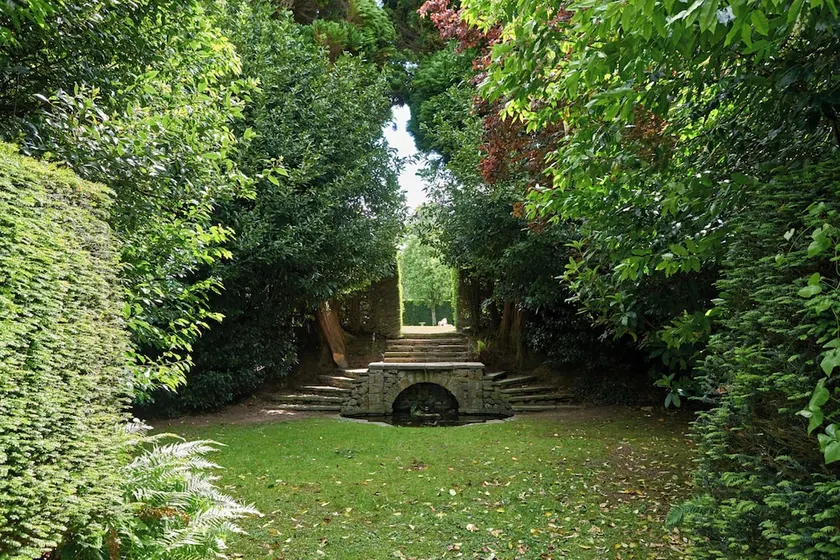 Drakestone House Manor With Breathtaking Cotswolds Views - Image 1