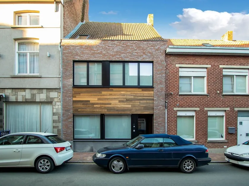 Holiday Home in Roesbrugge With Sauna - Image 1