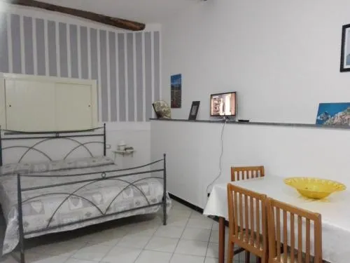 Sunset House - Image 1