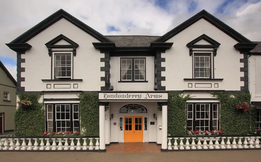 Londonderry Arms Hotel - Image 1