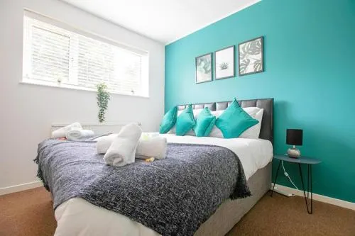 Emerald House Leisure & Contractors - Image 1