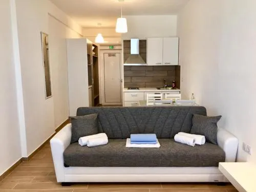 Sirakgast Ionian Sea Appartments - Image 1