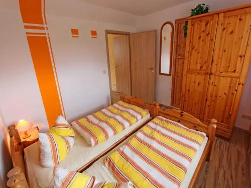 Ferienhaus Mit 3 Schlafraeumen Vor - Image 1