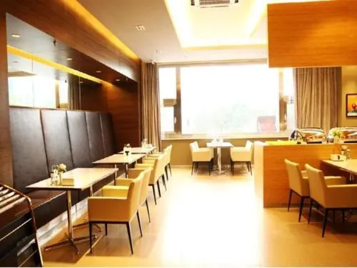 Jin Jiang Inn Zhangjiakou Xuanhua Bus Station Hotel - Image 1
