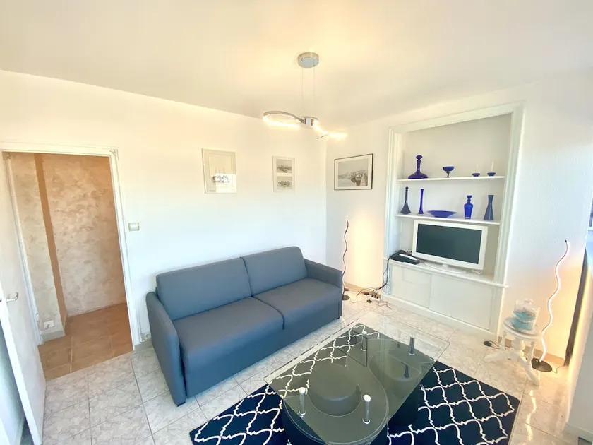 SOBNB- LA TOUR 2 - Appartement a 200m de la frontiere - Image 1