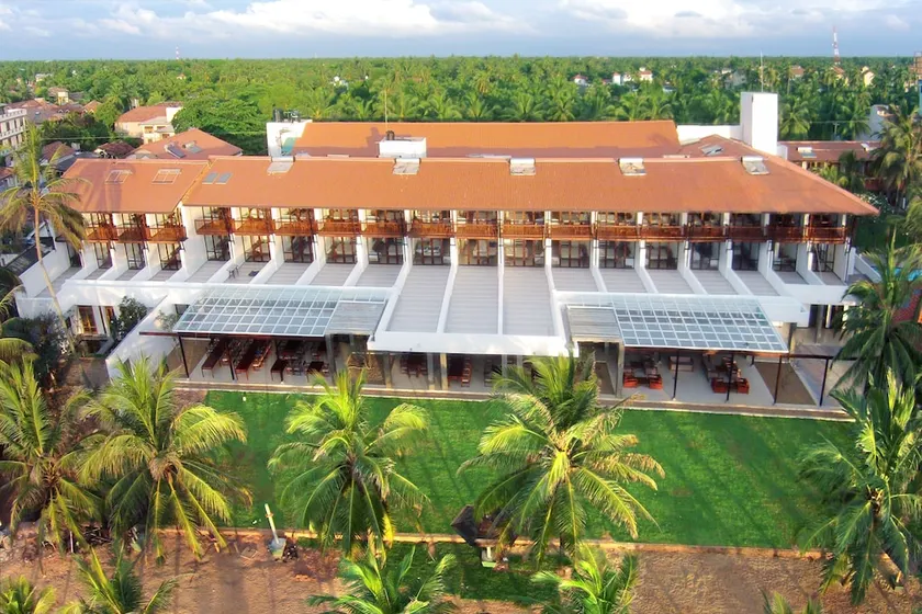 Hotel Negombo - Image 1