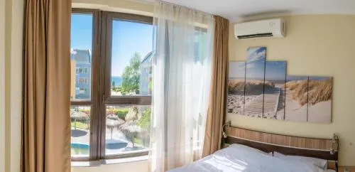 Apartments Garkovi In Laguna Beach - Image 1