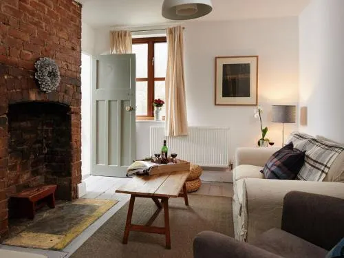 Small Brook Cottage - Image 1