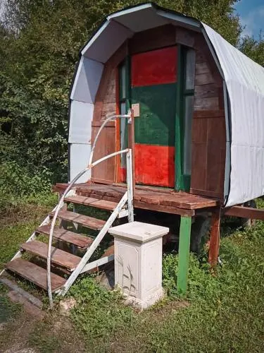 Ecogarden camping with rooms - Image 1