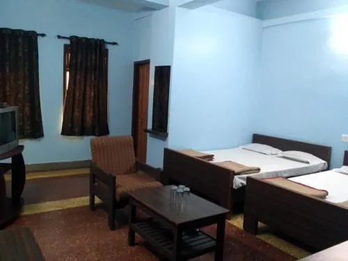 Hotel Surya - Image 1