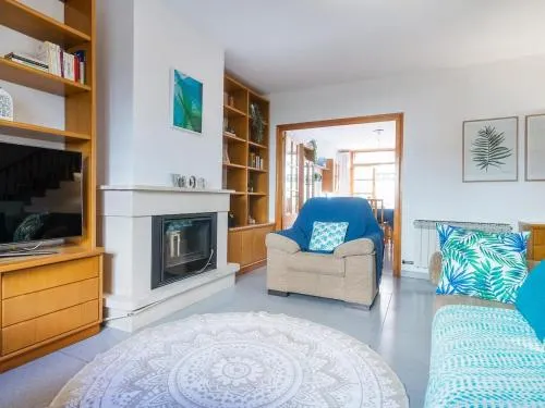 Mediterranean Town House - Image 1
