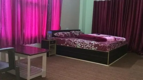 Hotel White Stone - Image 1