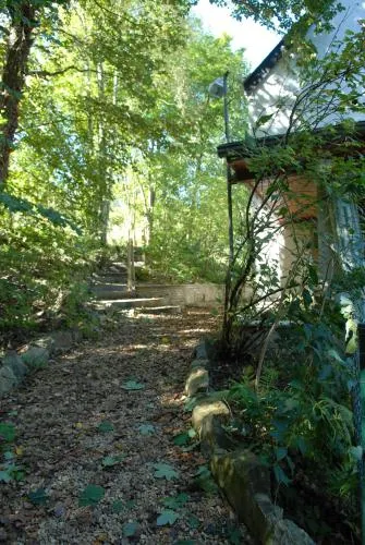 Le Ry De Belle Rose - Image 1