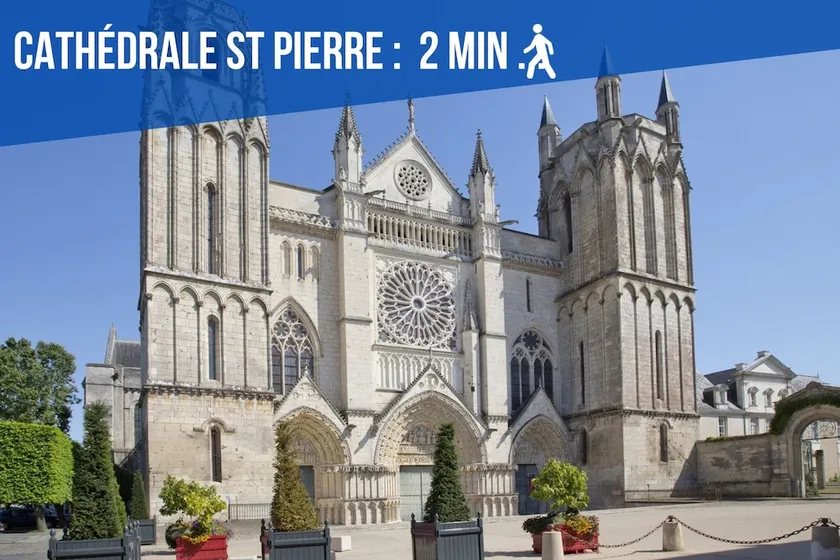 Studio Simplicien *Cosy* plein centre ville de Poitiers *TV* Wifi *Café* - Image 1