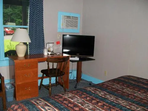 Mohican Motel - Image 1