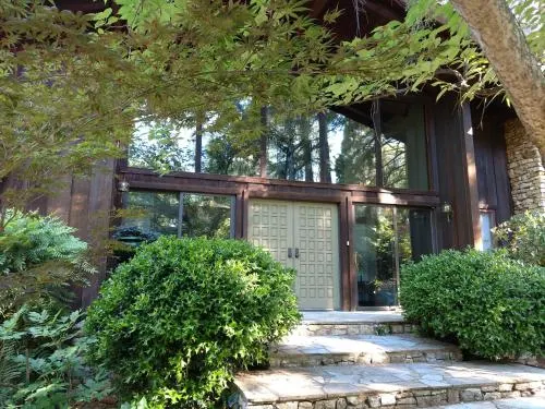 Ponderosa Ridge A Bed and Breakfast - Image 1