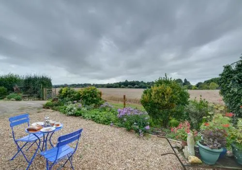 The Garden House - Image 1