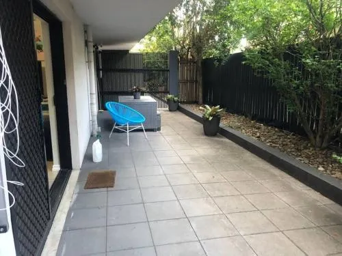 2BR 2 Bathroom Brisbane Ground Unit 40 discount on monthly - Image 1