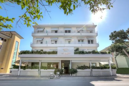Hotel La Pineta - Image 1