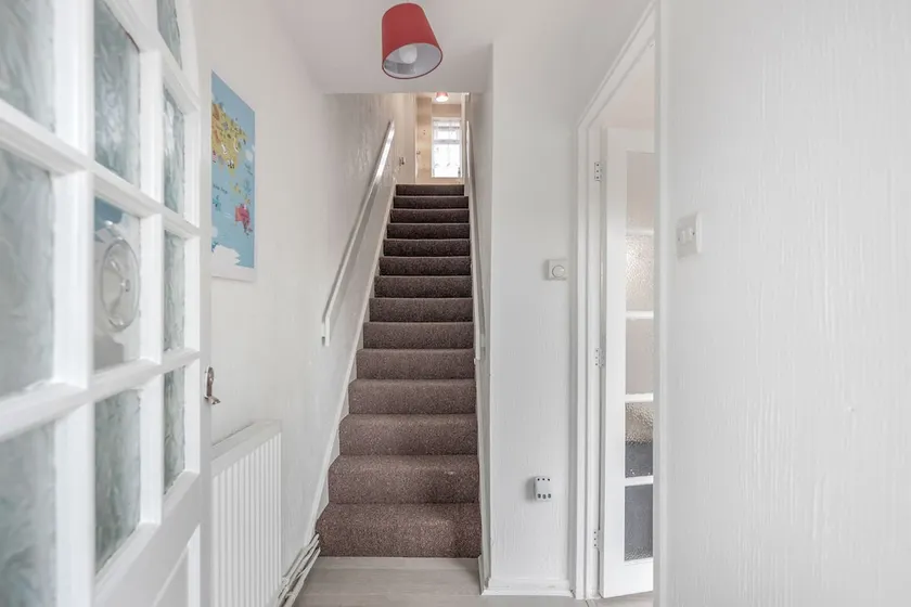 Tms Lovely 3 Bed House-tilbury-free Parking - Image 1