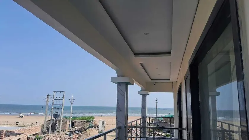 Golden Sand Beach Resort - Image 1