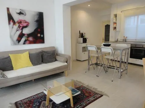 Cuatro Camino Apartment - Image 1