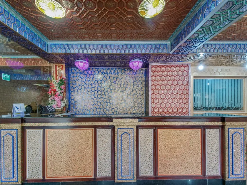 Hotel Snow Palace by OYO Rooms - Image 1