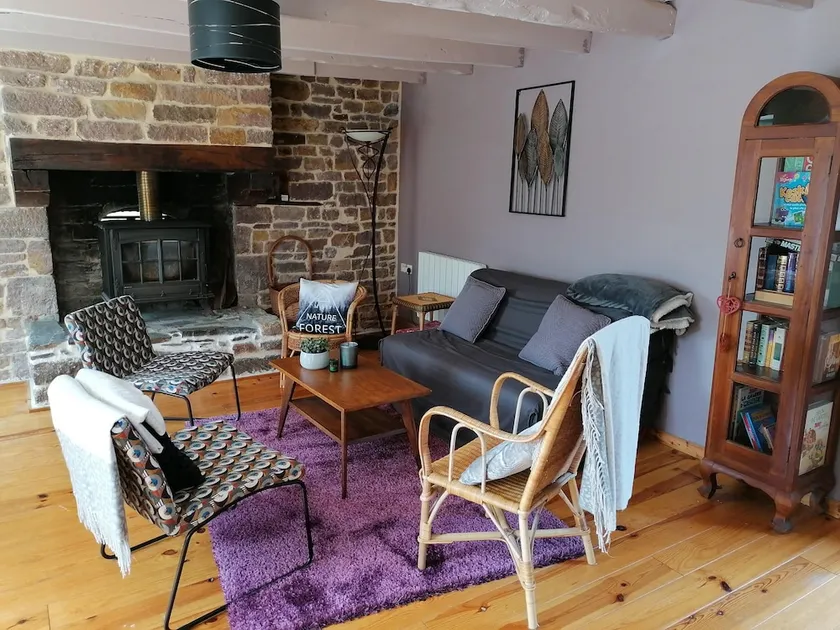 Maison de 2 chambres a Gavray avec jardin clos et WiFi a 15 km de la plage - Image 1
