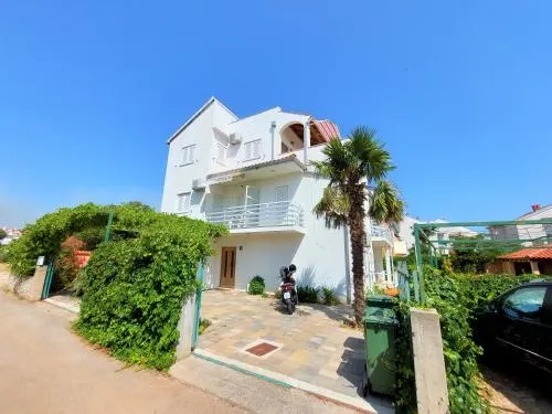 Apartments Neva - Image 1