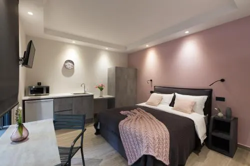 Athenian Central Apartments - Image 1