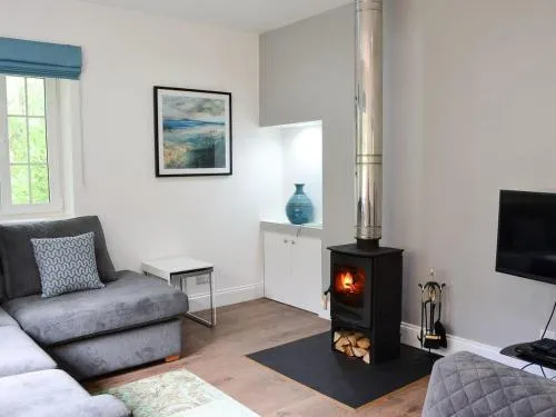Maynes Lodge - Image 1