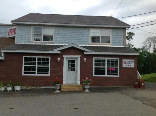 Airport Inn - Image 1