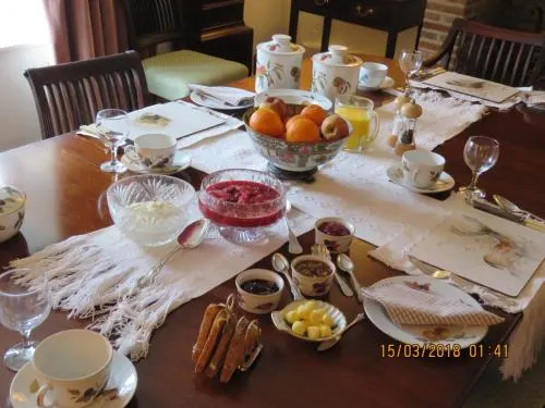 Home Farmhouse Bed & Breakfast - Image 1