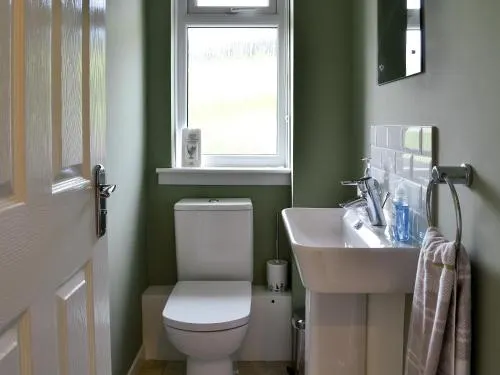 Pine Tree Cottage 2 - Image 1