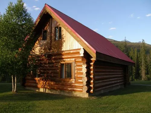 Yoho Chalet - Image 1
