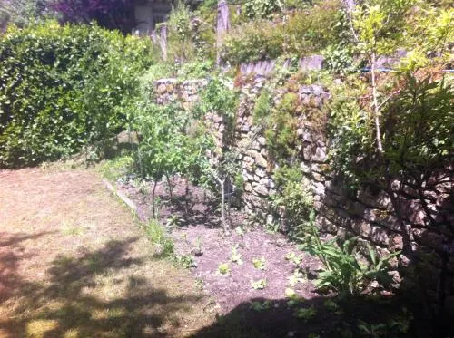 Les Trois Cloches - Image 1