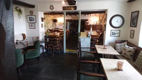 The Rising Sun Inn - Image 1