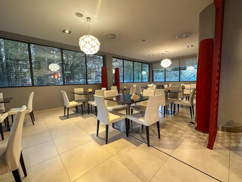 Hotel Turia Granada - Image 1