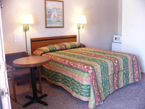 Valley Motel - Image 1