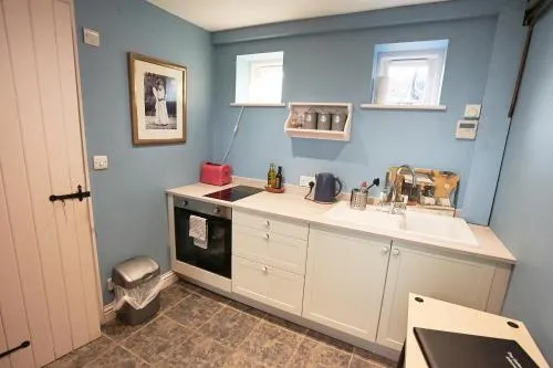The Blue House Bed & Breakfast - Image 1
