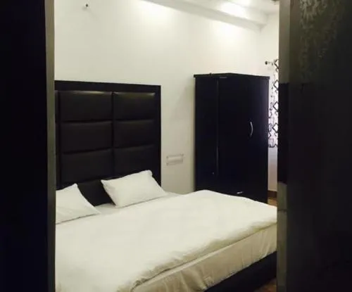 Hotel Kanha - Image 1