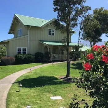 Holoholo ku Waimea by RedAwning - Image 1