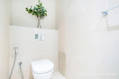 Lux  The La Rive Sea View Suite - Image 1