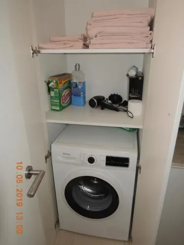 Apartament BesalÚ - Image 1
