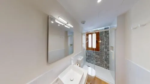Apartamentos La Casa El Palo - Image 1