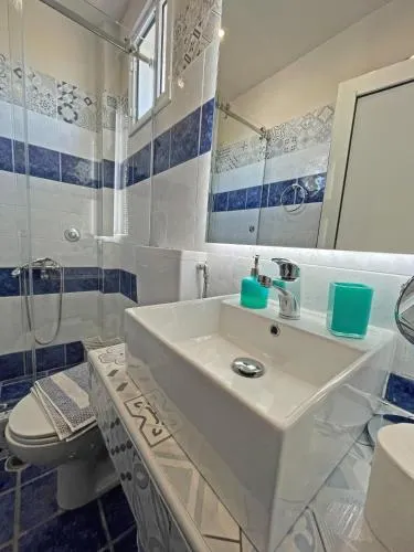 Akrotiri Apartments - Image 1