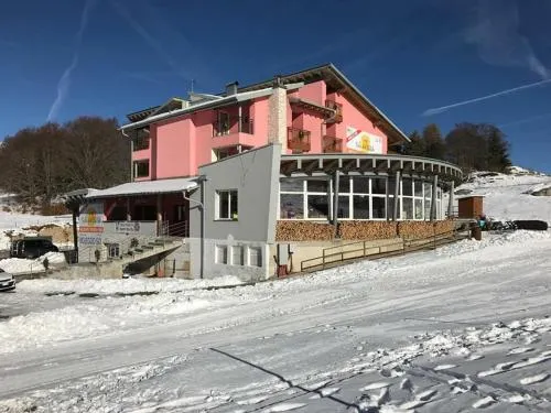 Hotel Sole Del Baldo - Image 1