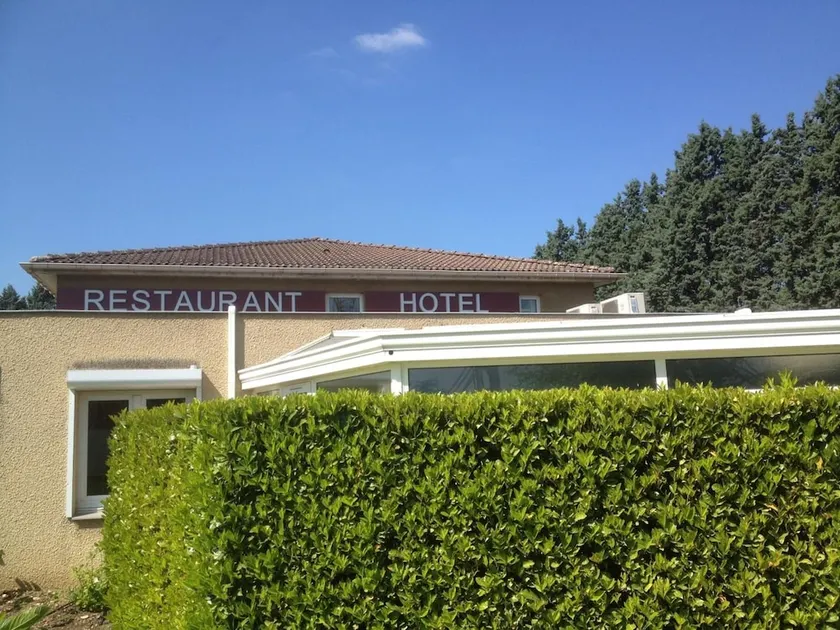 Hotel du Moulin a Vent - Image 1